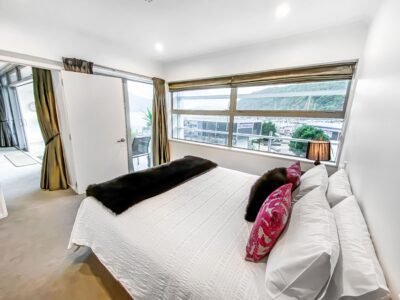 Oxleys’ Marina Apartments bed room 2
